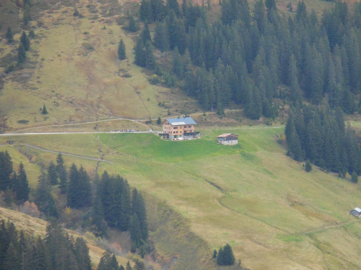 Hotel Jaegerstueble Damuels Esterno foto